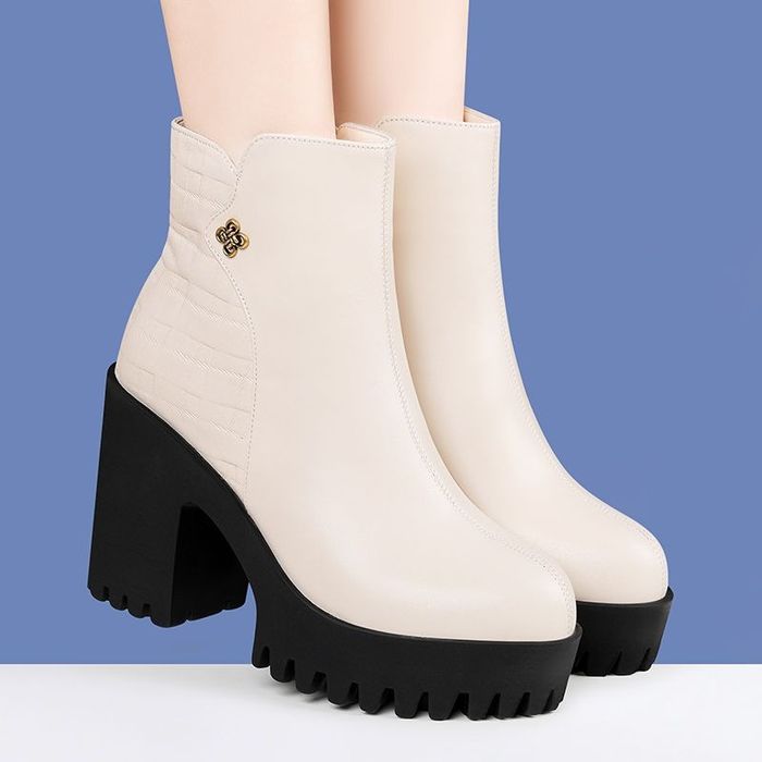 Qishki oyoq kiyimlar