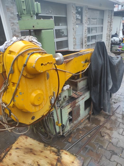 Fierăstrău pentru metal cu bandă Kasto