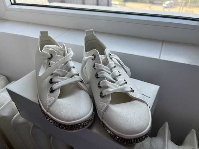 Pantofi sport albi, marimea 39