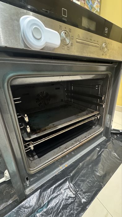 Фурна за вграждане Siemens HB43AT540E