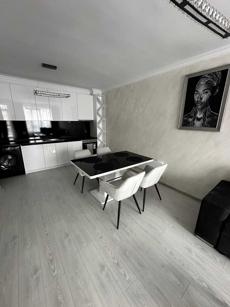 Продава се Двустаен апартамент в Велинград - 74 кв.м за 1800 €/кв.м - Снимка #6