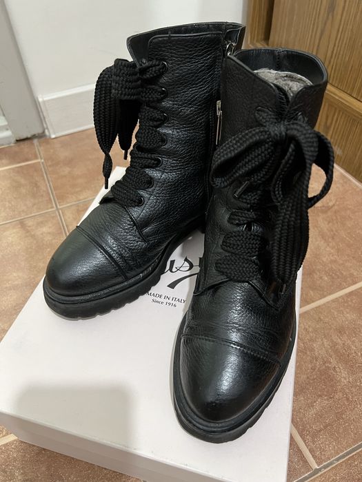 Продам женские кожаные ботинки, бренд Susy Италия