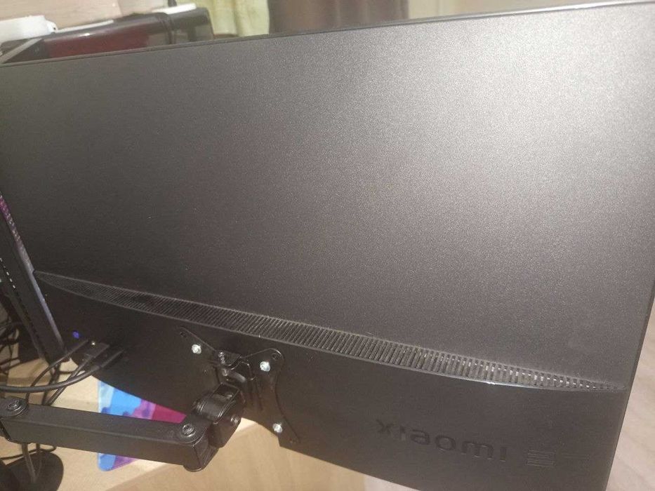 Продам монитор Xiaomi g27i