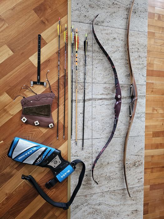 Ofer spre vanzare 2 arcuri sportive