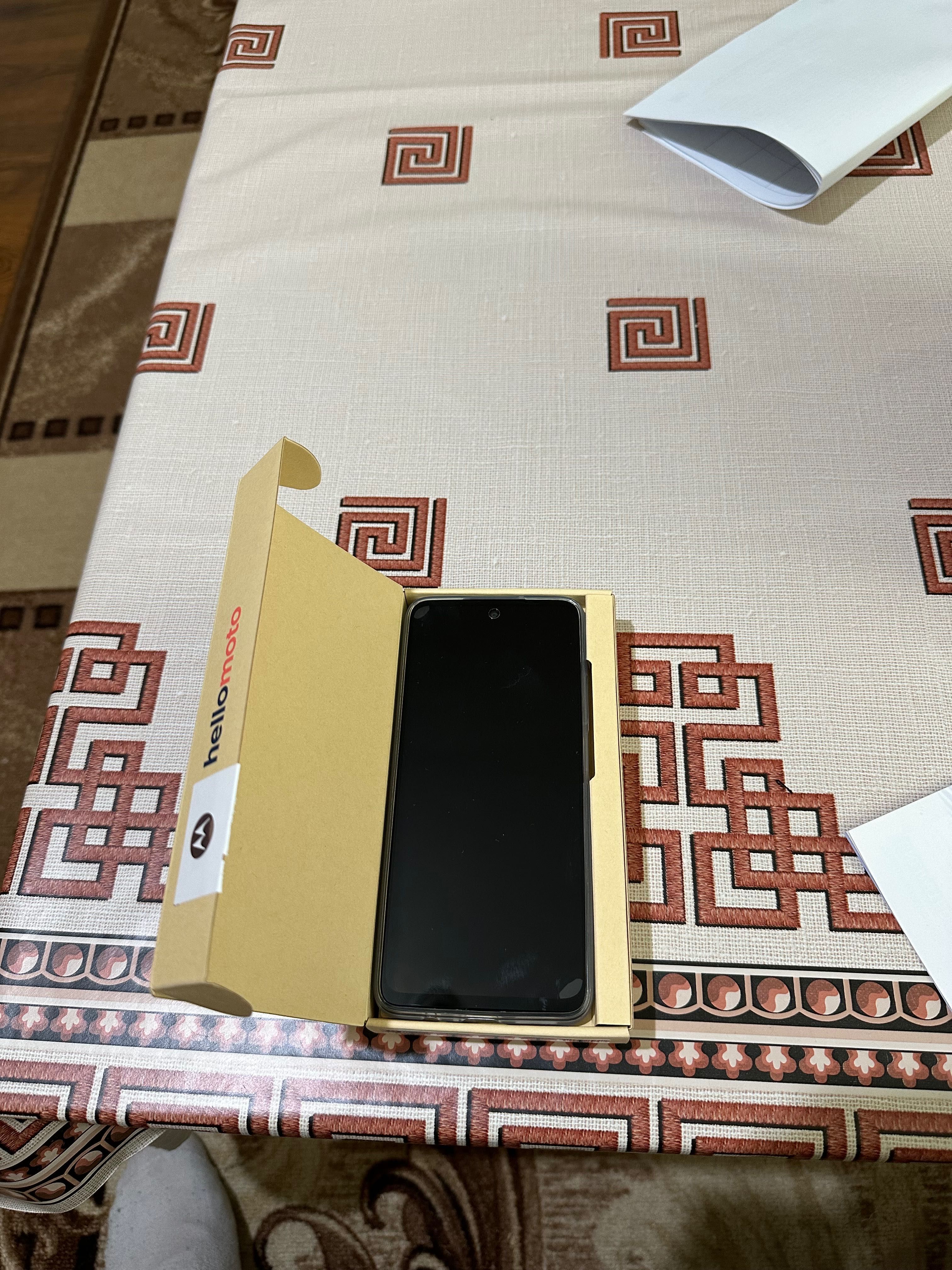 Moto g35 5g с гаранция 3 години