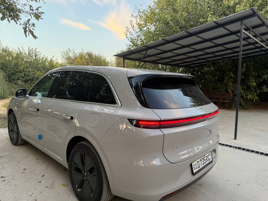 Продаётся Lixiang Li L6 PRO