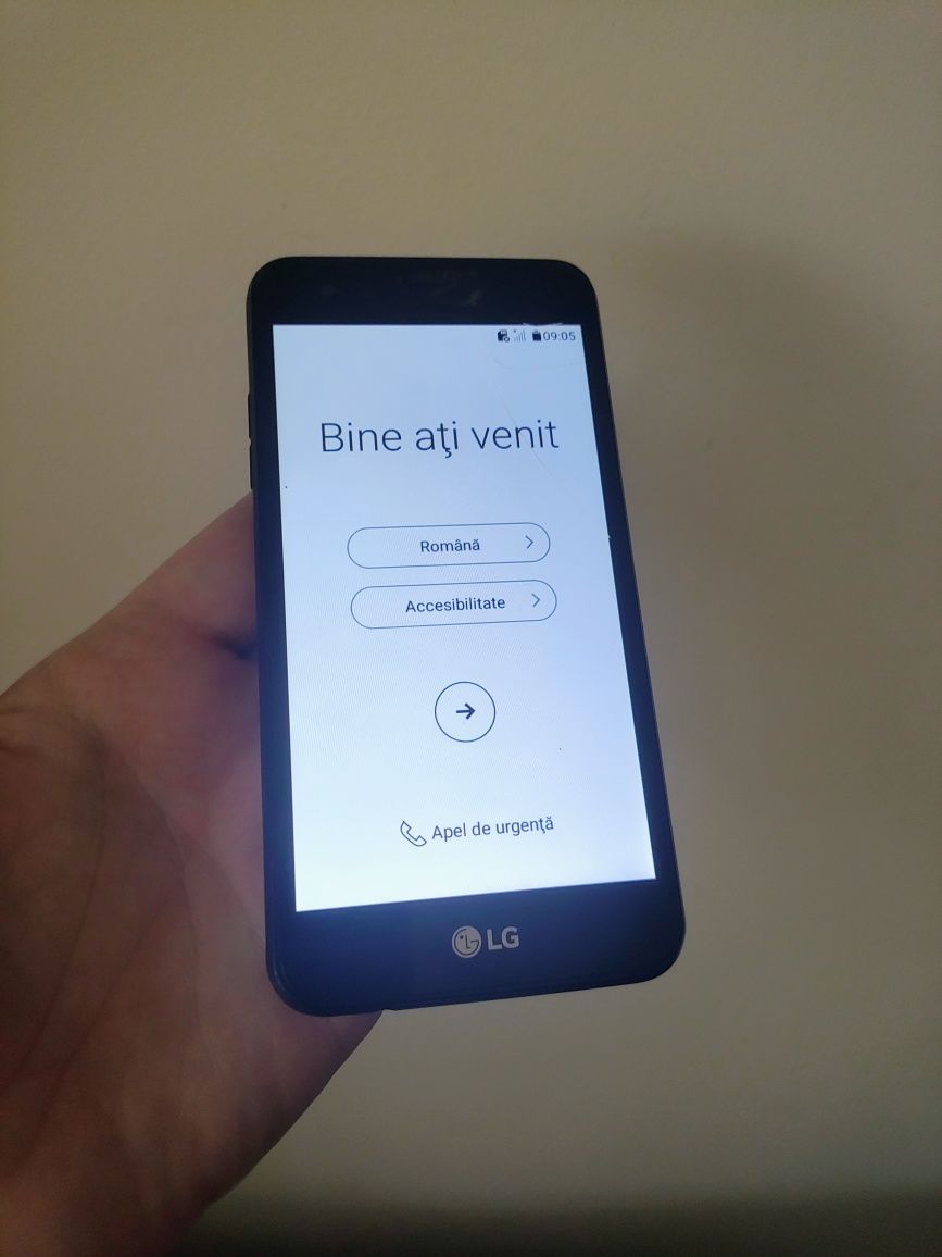 Smartphone LG K4 ( decodat, limba română)