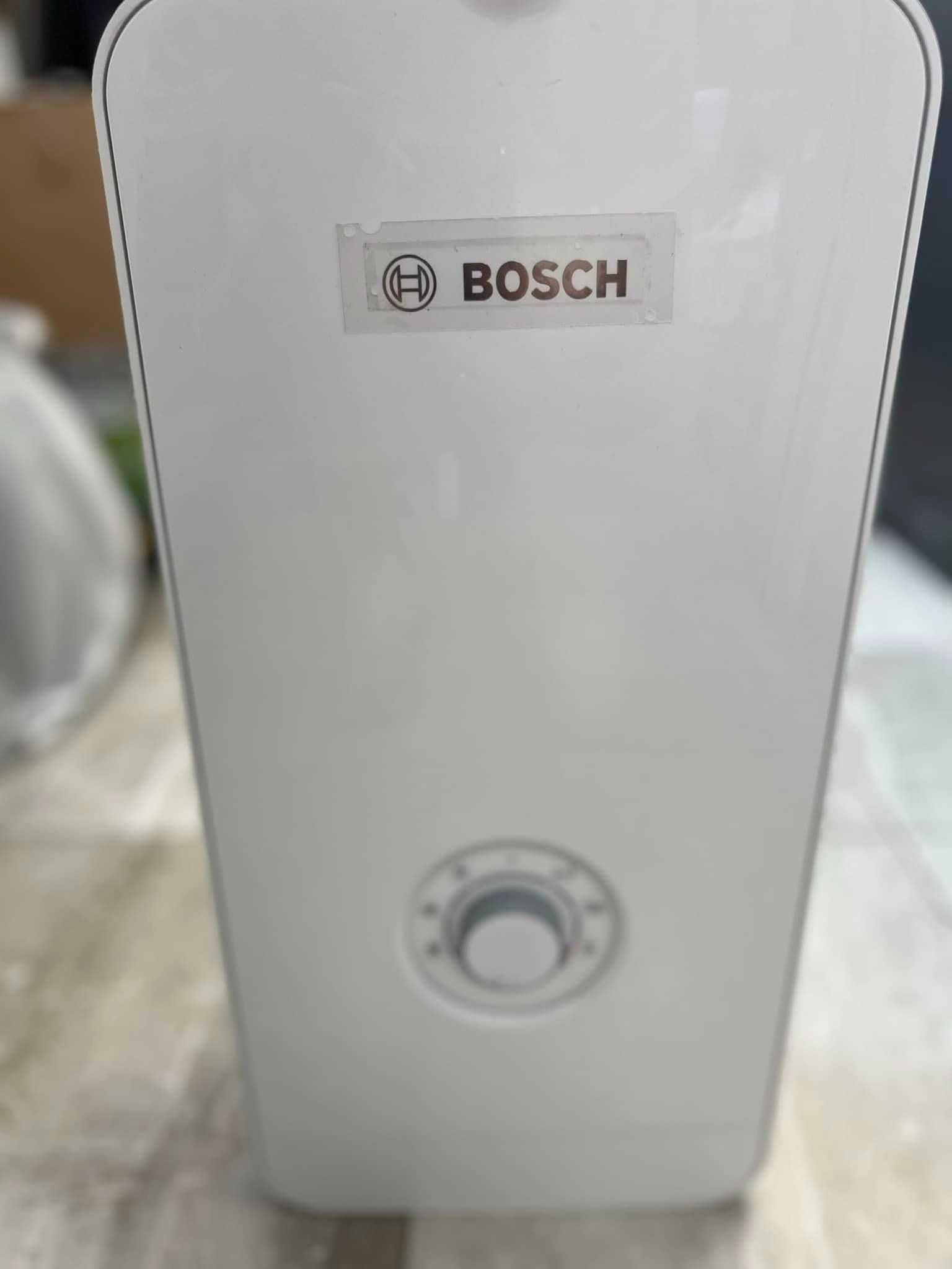 Електронен бойлер с моментално загряване Bosch TR5001R Втора употреба