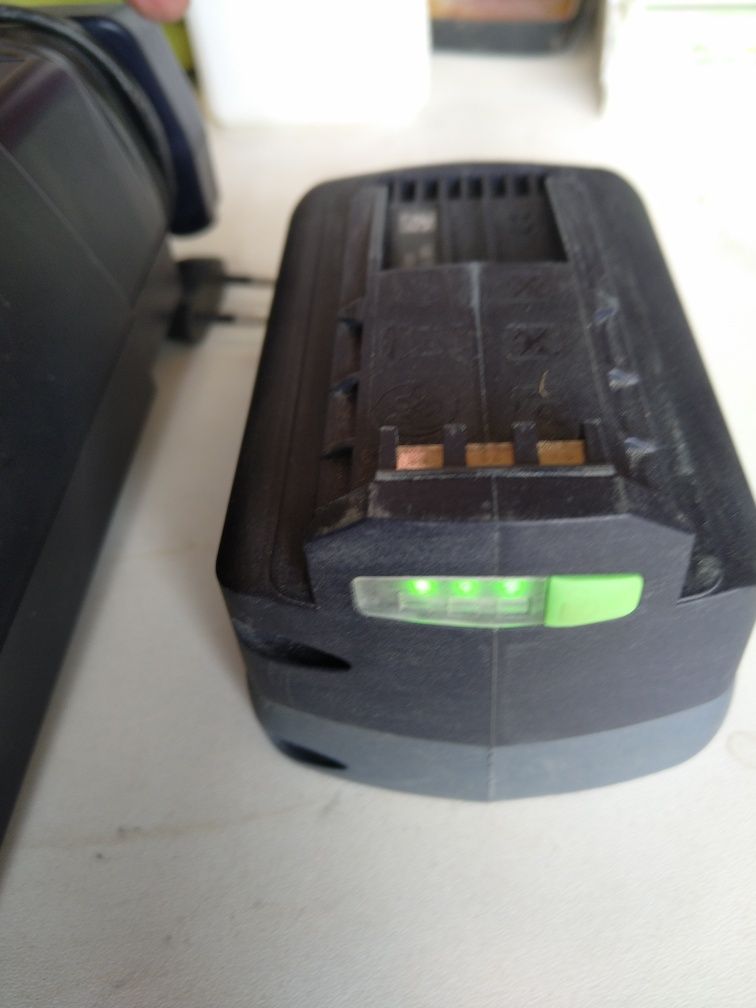 Festool зарядная устройство и аккумулятор!