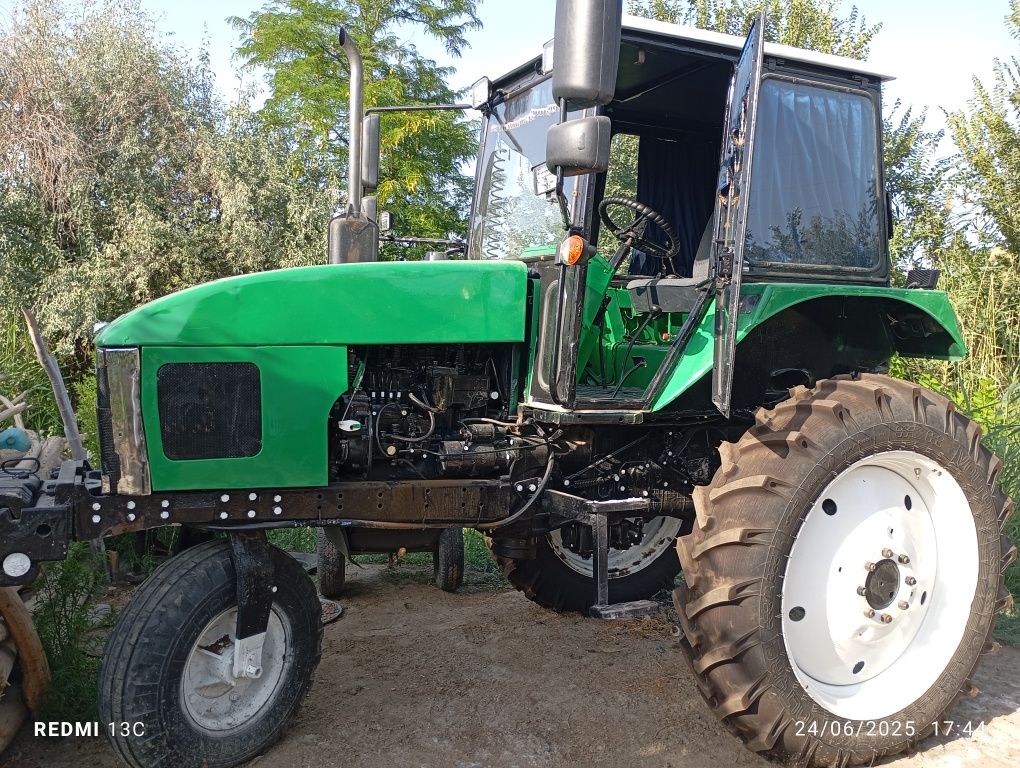 Traktor TTZ sotiladi