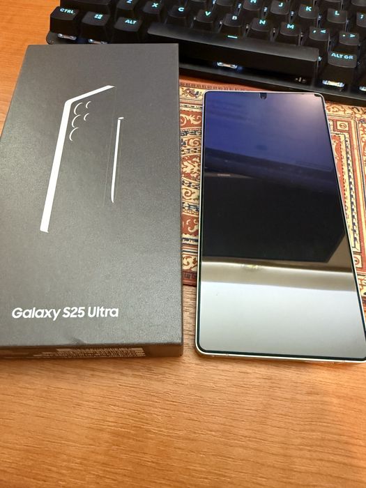 Samsung S25 Ultra impecabil , Pret FIX !!!