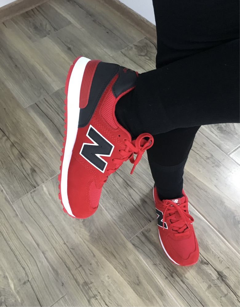 Adidasi New Balance 574, marimea 36, rosu negru