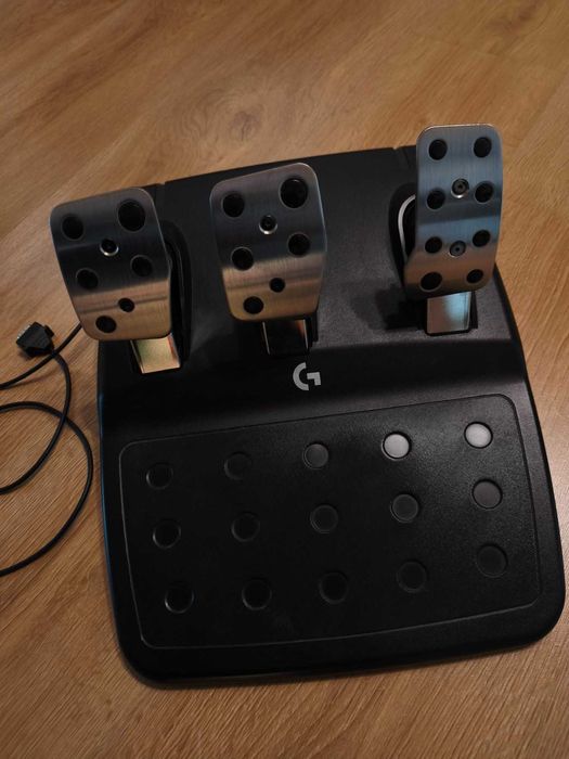 Волан с педали и скорости -  Logitech - G923 + Shifter , PC, черен