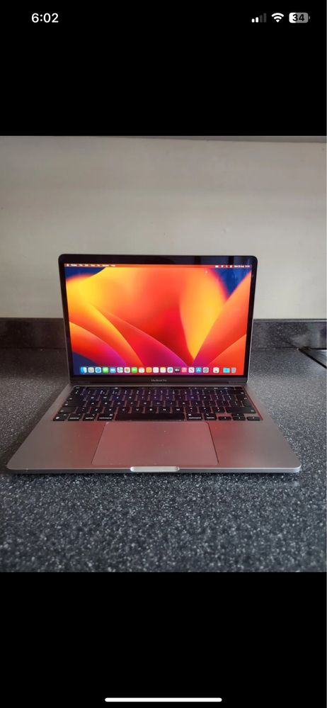 Apple MacBook Pro, M1,