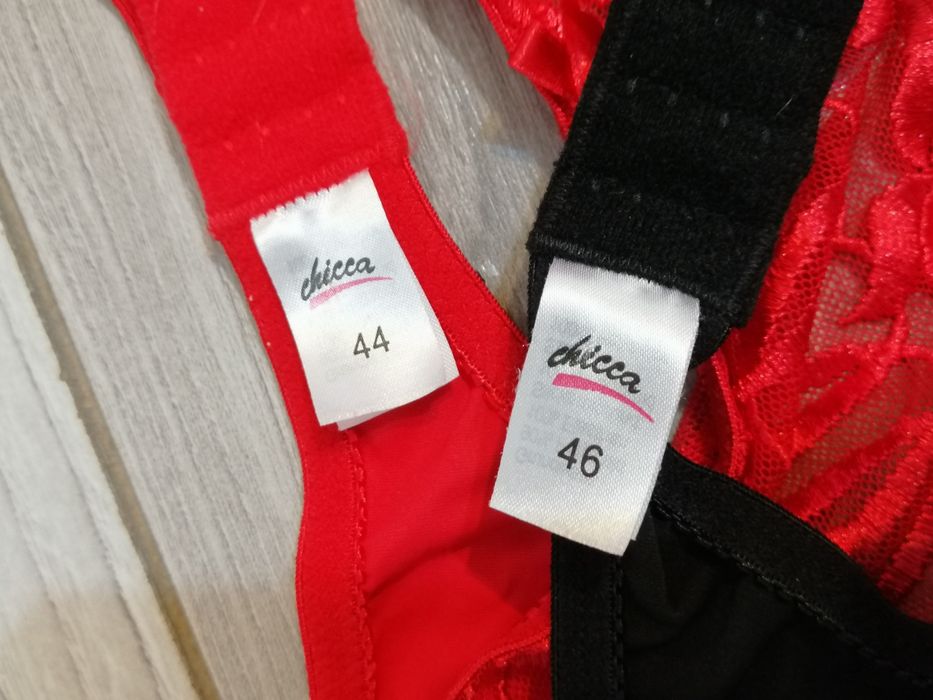 2 portjartiere noi din dantela rosie si neagra sexy marimea L si XL
