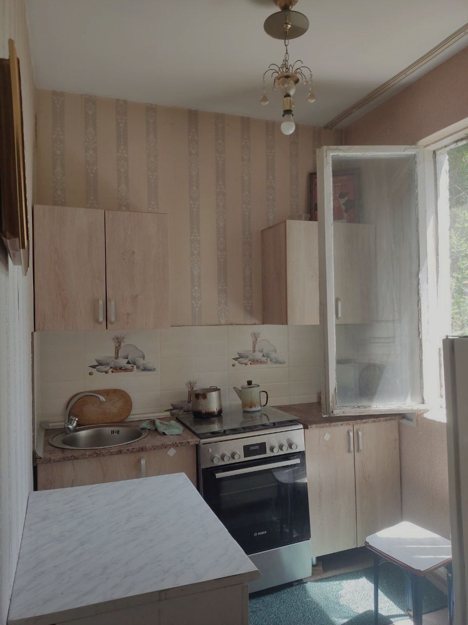 Продаётся квартира чиланзар 17 квартал 1/3/4 балкон 1,5х3