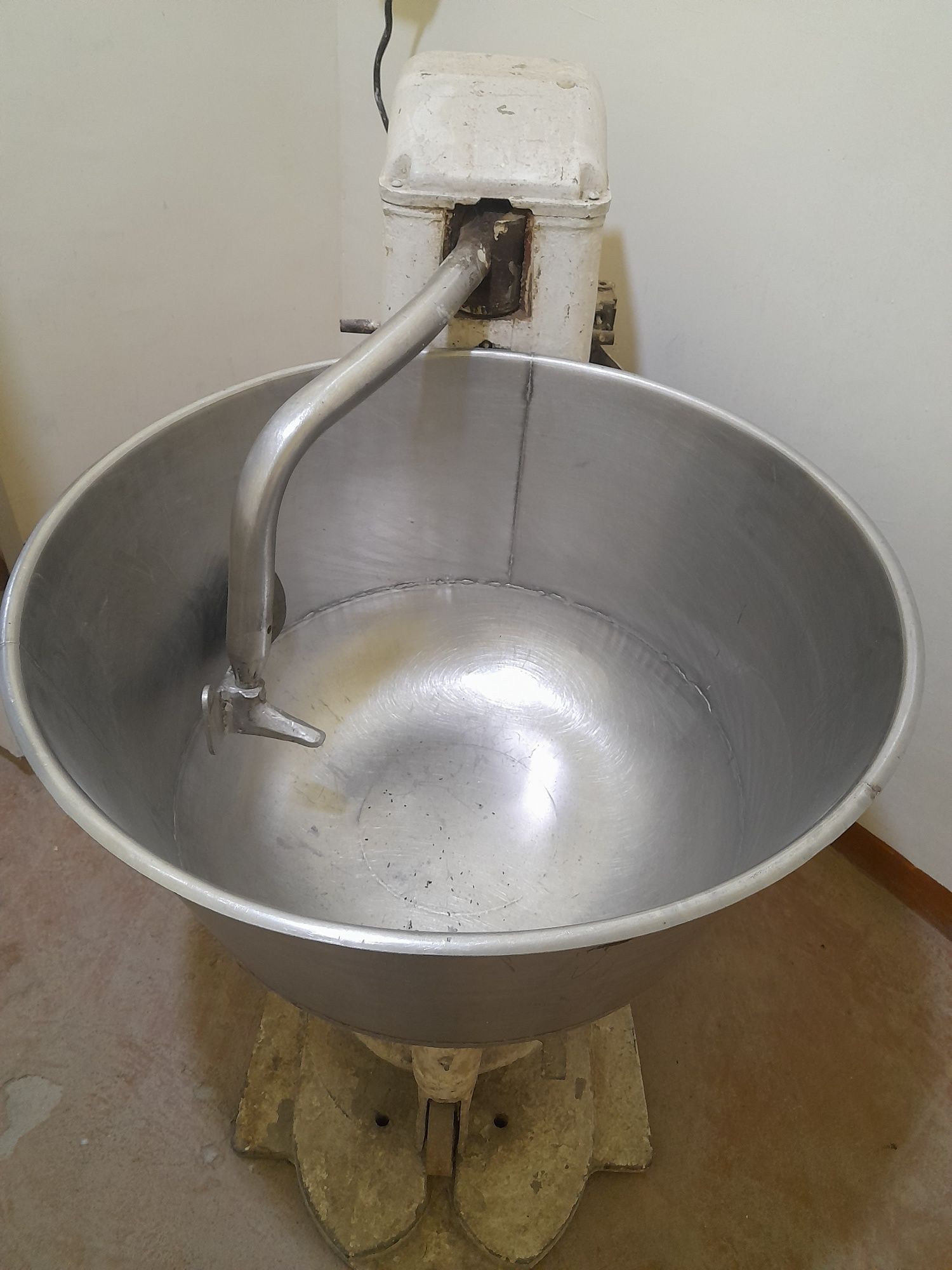 Non (buxanka) va qandolat mahsulotlari pechka,  печка для хлеба