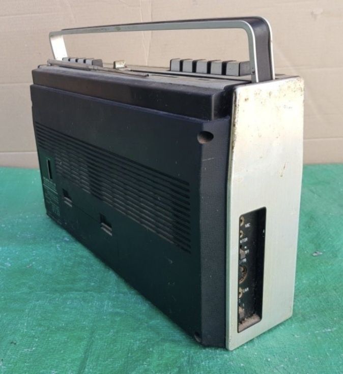 Radio Casetofon mono DELMON RCC-Vll