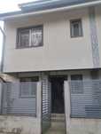 Casa duplex de închiriat