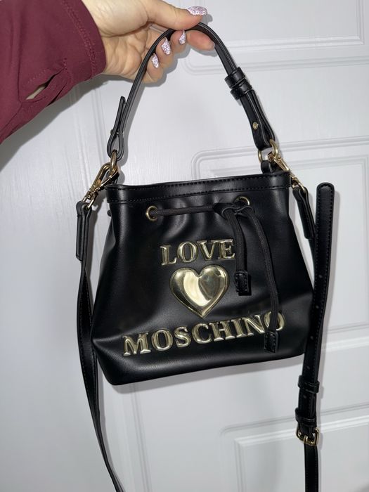 Чанта LOVE MOSCHINO много добро състояние черна