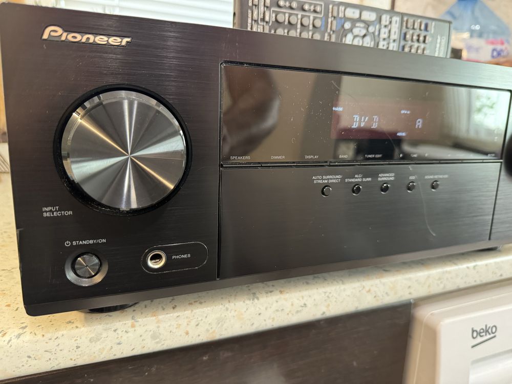 Pioneer VSX-330 resiver