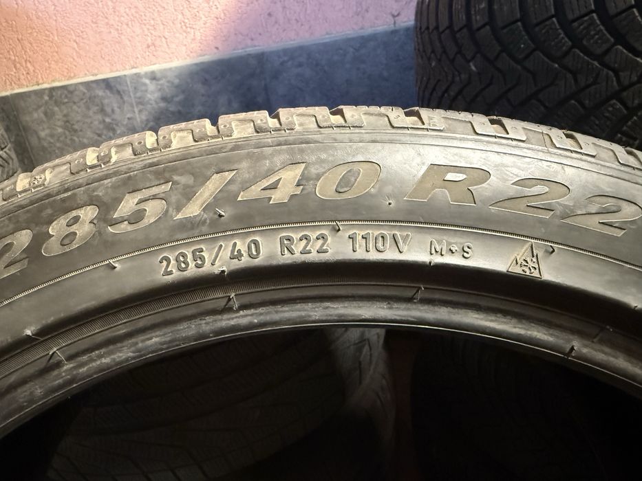 Pirelli 285/40/22