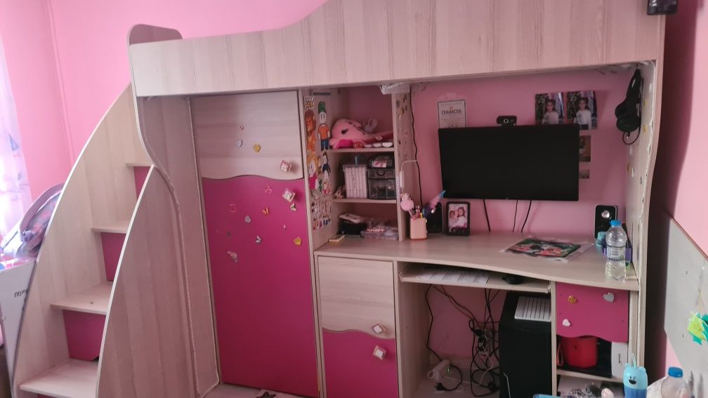 Детско легло със стъпала