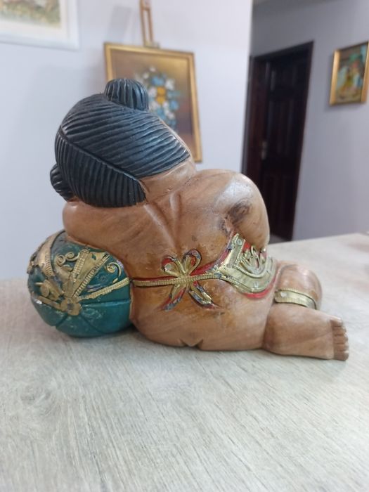 ексклузивна дървена скулптура: „детето на спокойствието“