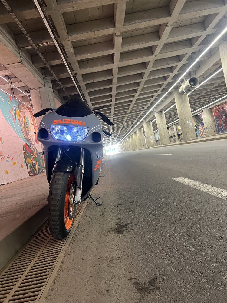 Vand Suzuki Gsxr 750 Srad 1999 Injectie