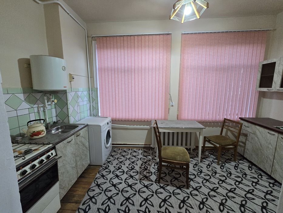 Квартира сотилади 150 квадрат 2 этаж 150 000 уе яна хавличасиям бор