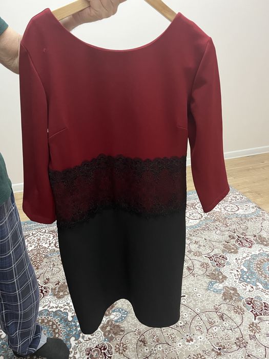 Отдам даром платье и юбку для женщин