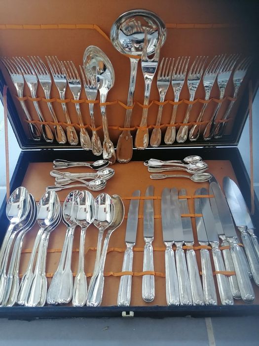 Прибори с печат в отлично състояние