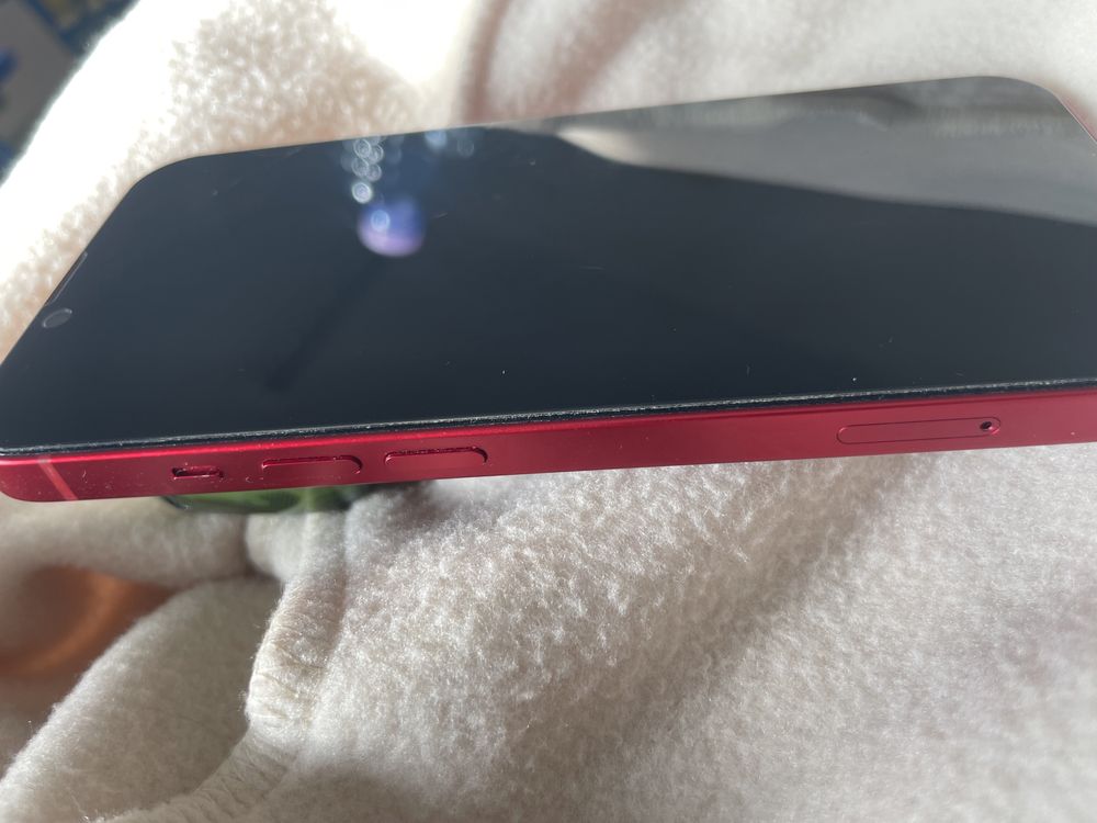 Спешно!! Iphone 13 Red