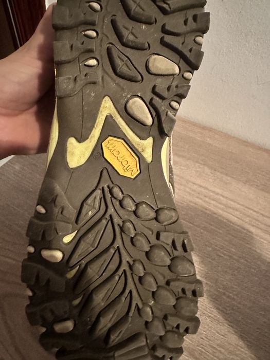 Обувки North Face 38