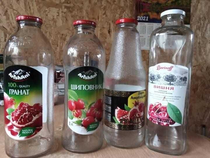 Стеклянные бутылки с крышками