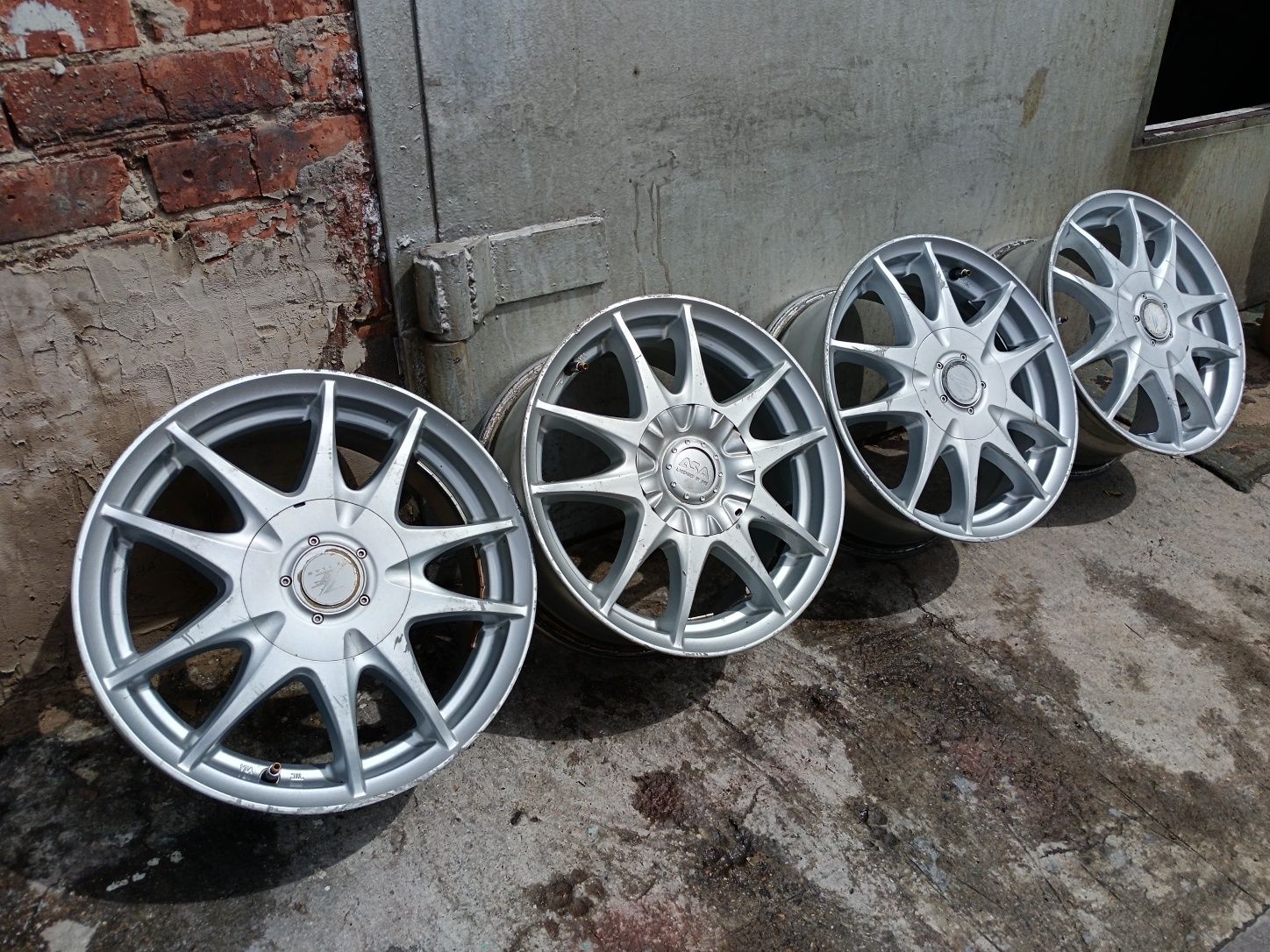 Продам комплект дисков R15, разболтовка 4х100, 5х100