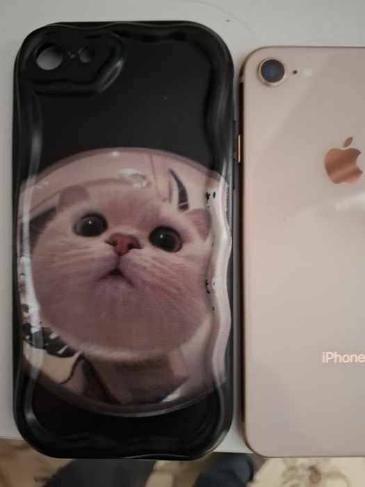 IPhone 8 продаю телефон
