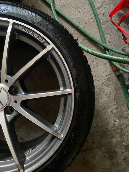 18-инчови AMG Performance джанти с летни гуми за Мерцедес