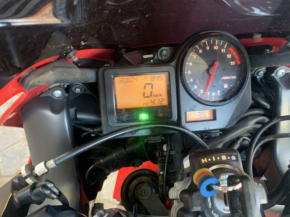 Honda CBR 929 RR Fireblade – 2002 – 31.000 km – Toba Leo Vince