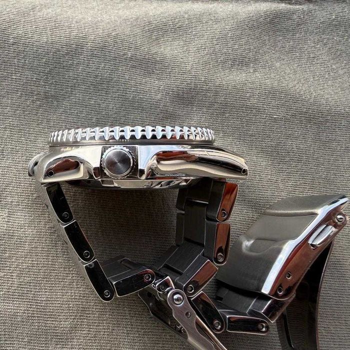 Seiko 5 Sport Tiffany Blue 38mm SRPK33K1