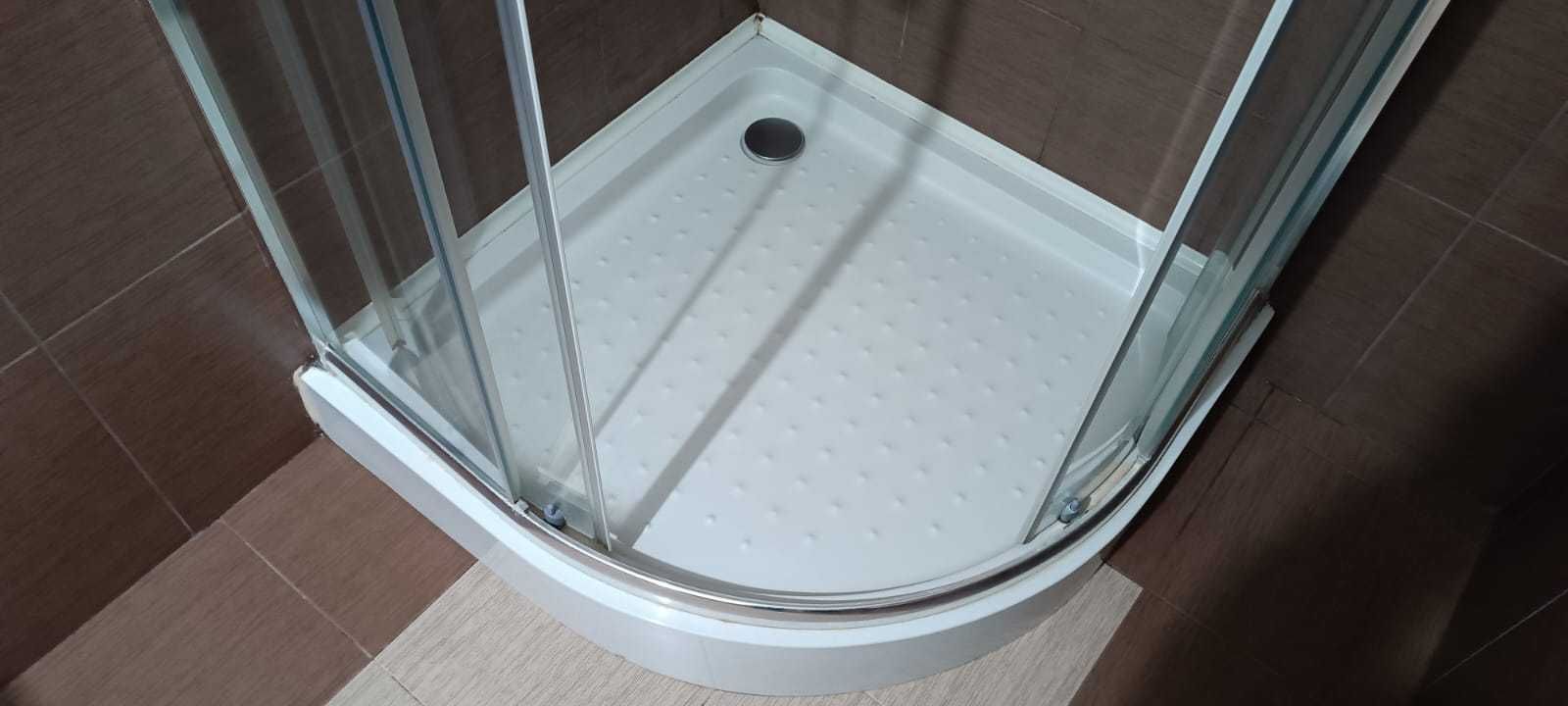 Vand cabina dus, lavoar baie, WC, oglinda baie