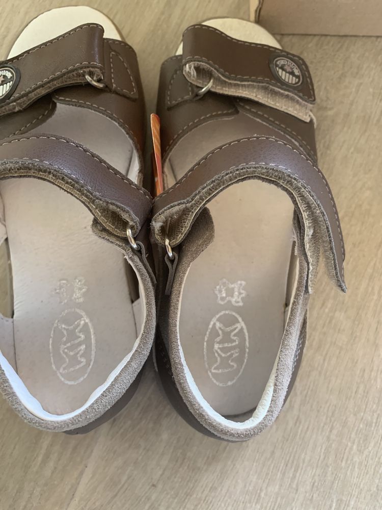 Чисто нови детски сандали  от естествена кожа  US POLO, K&K
