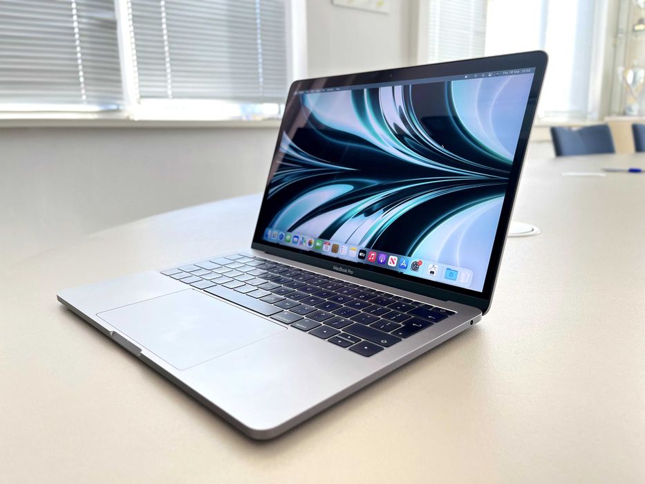 Apple MacBook PRO 13 A1708 Intel i5 16GB 256 GB NVMe Space Gray