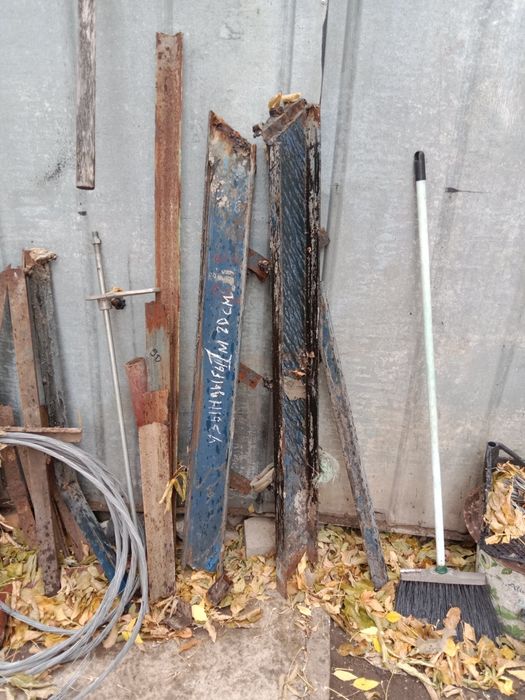 Трубалар , швеллер сатылады , жәшіктер