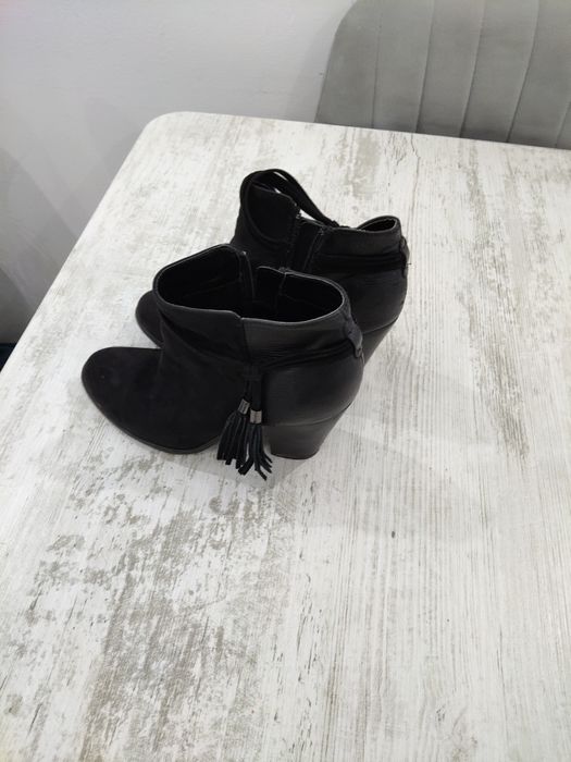 Дамски обувки със токчета