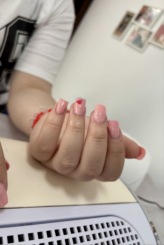 Unghii cu gel, oja semi, constructie