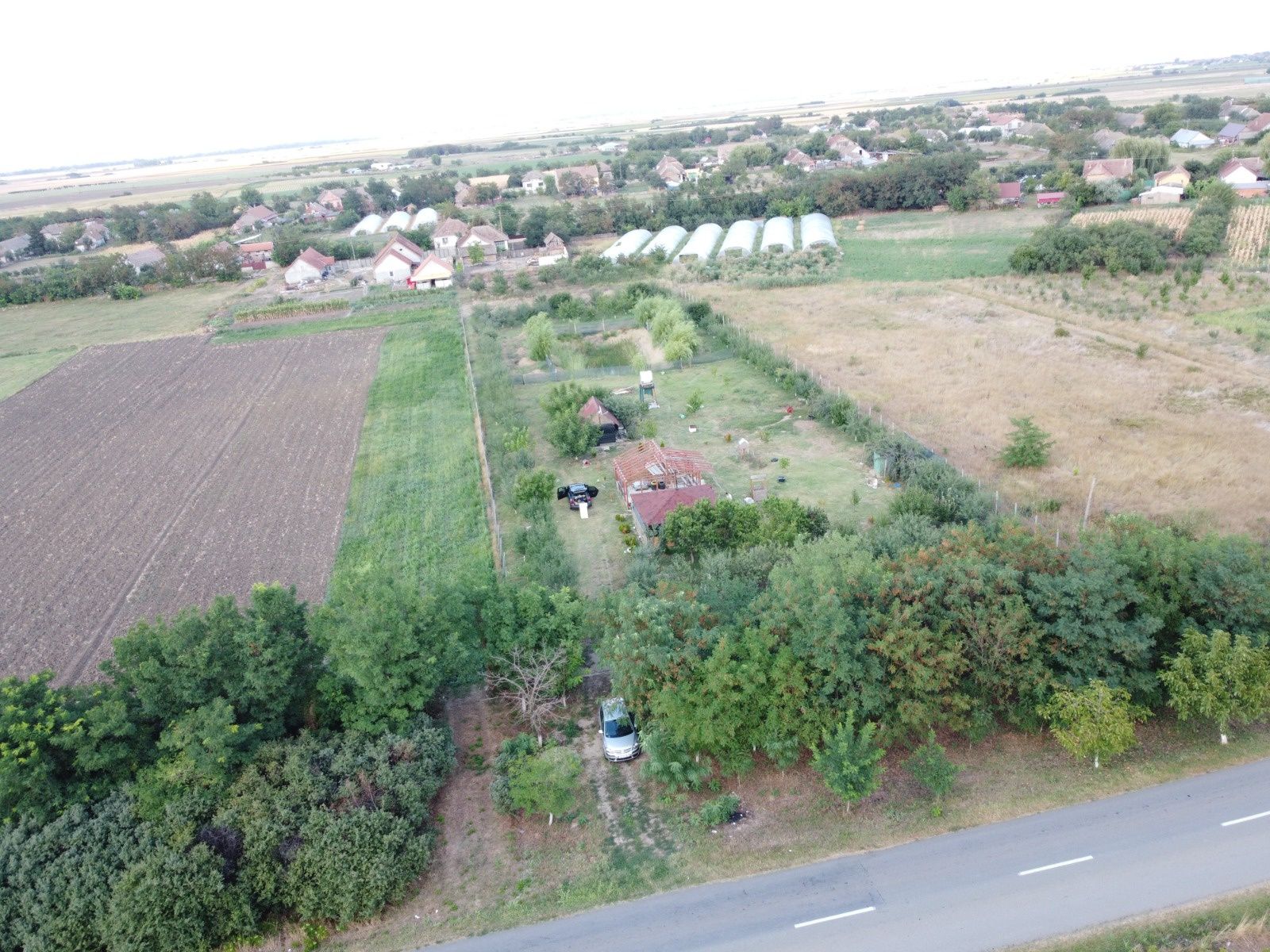 Vând  proprietate 4000mp la Asfalt