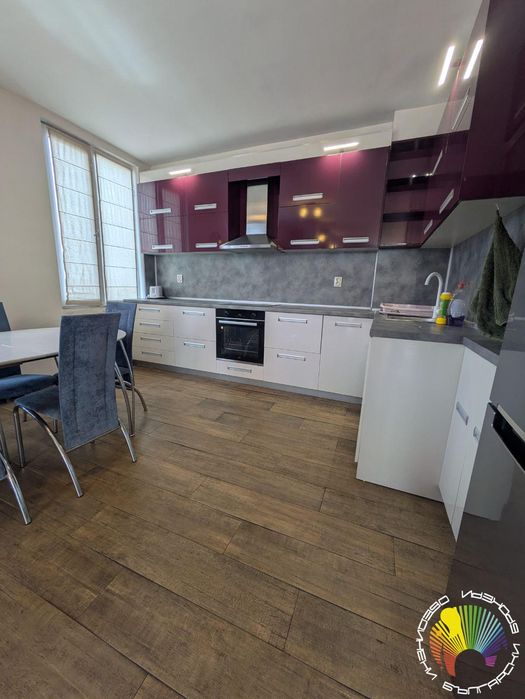 Продава се Тристаен апартамент в Бургас, Славейков - 156 кв.м за 1411 €/кв.м - Снимка #1