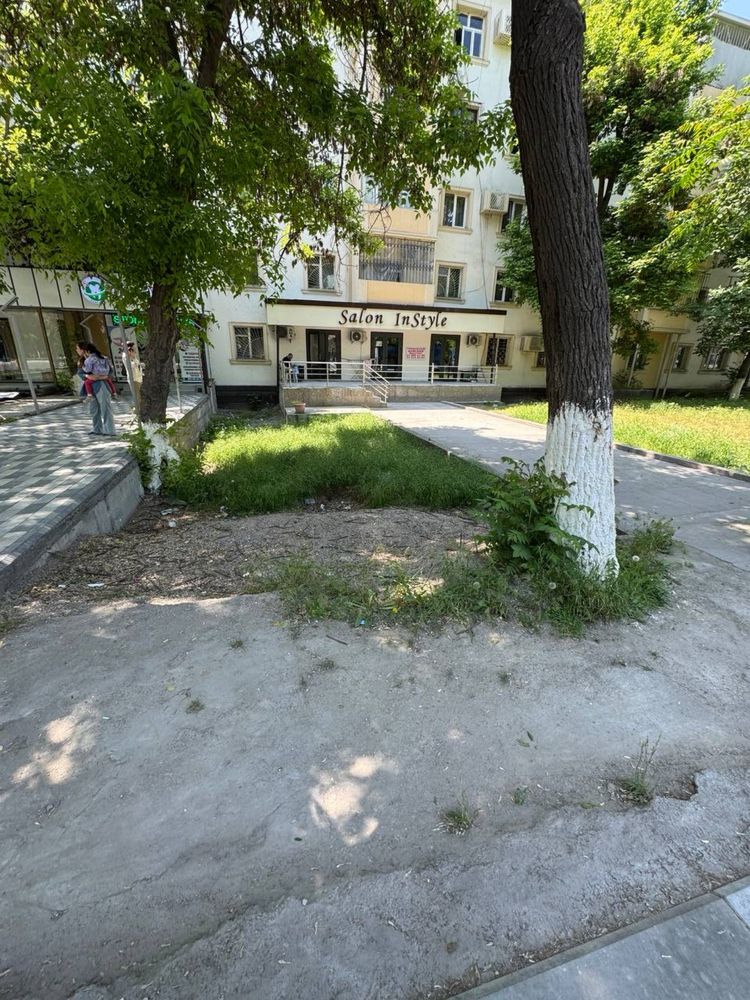 Продаётся (НЕ ЖИЛОЕ) ПОМЕЩЕНИЕ:  Чиланзарский район Перекрсток