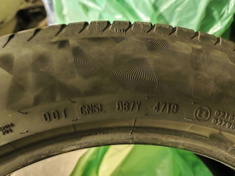 Vând 4 anvelope 235 55 18 de vara în stare bună